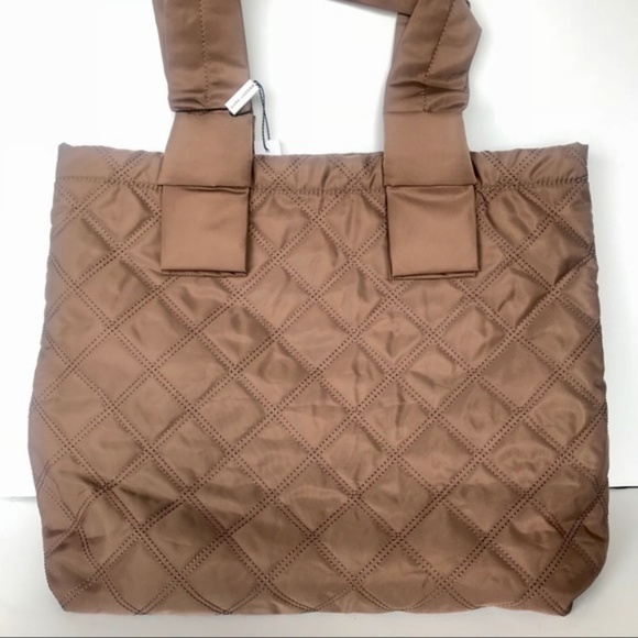 Sold ! Marc Jacobs Diamond Quilted Tote Bag - Picture 7 of 7